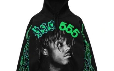 Sp5der Hoodie: The Bold Intersection of Streetwear and Culture