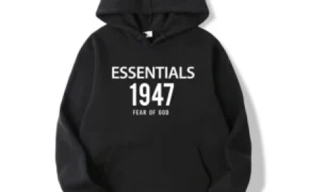 Essentials Hoodie: The Staple Your Streetwear Closet Needs Now