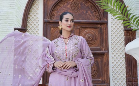 Elegant & Stylish Formal Dress for Women – A Complete Fashion Guide