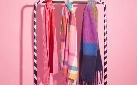 Wholesale Scarves and Accessories in the UK: Trends for Every Season