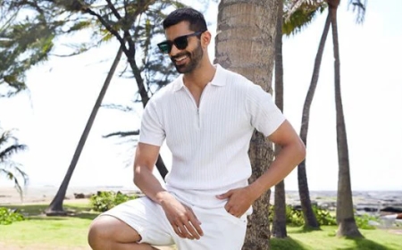 The Classic Upgrade: Why a Heavyweight White T-Shirt Deserves a Spot in Your Wardrobe