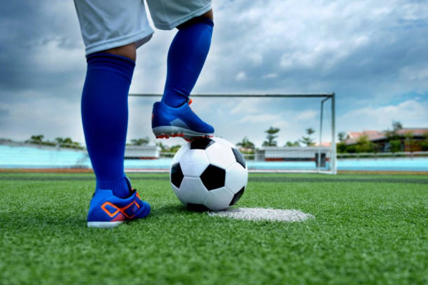 The Science Behind Perfecting Your Free Kicks