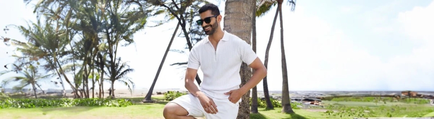 The Classic Upgrade: Why a Heavyweight White T-Shirt Deserves a Spot in Your Wardrobe
